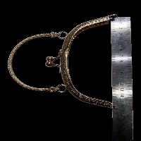 تعليقة شنته بيد ذهبي 16.5سم